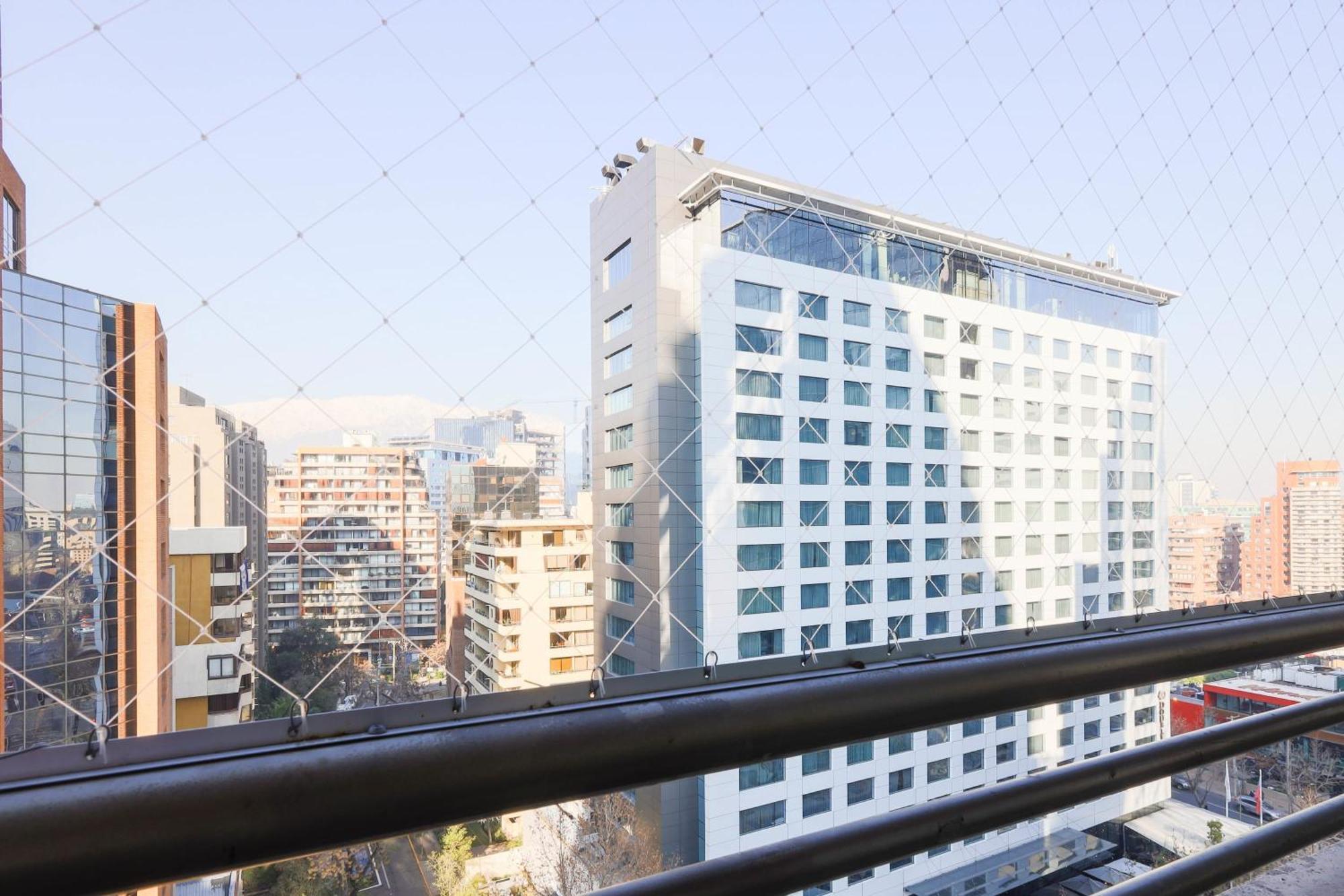 Apartamento Vitacura Tower A Pasos De Costanera Center & Metro